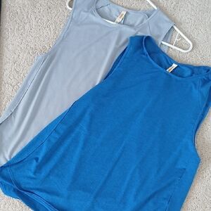 Lucy Final Rep Blue and Gray/blue tank tops (set of 2)